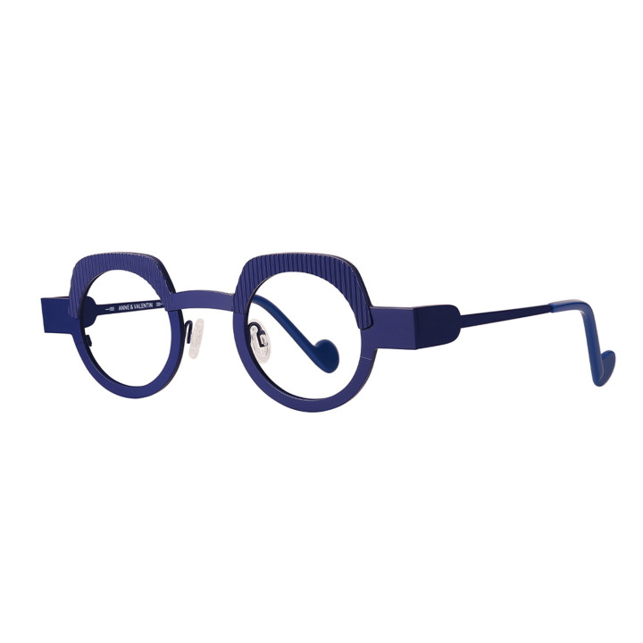 Anne et Valentin Vibrato 23a16 (3q view)