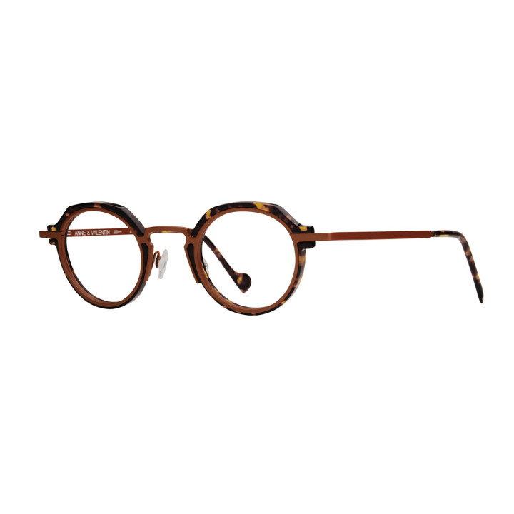 Anne et Valentin M2 24A04 (vista 3q)