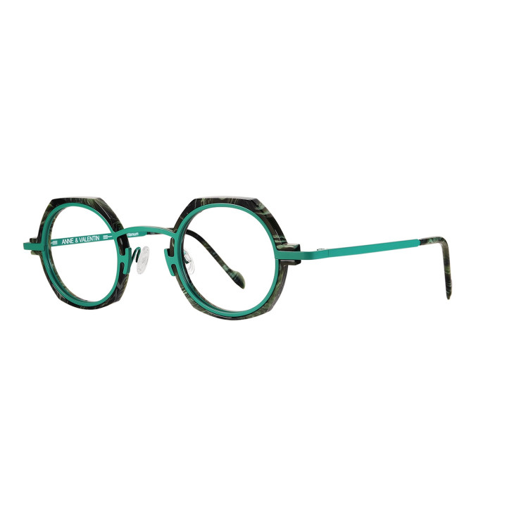 Anne et Valentin M11 23A33 (3q view)