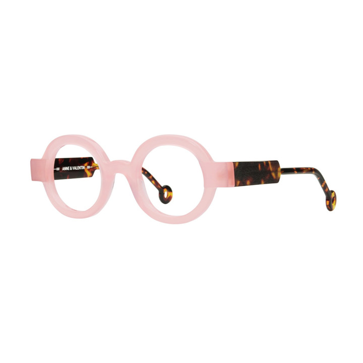 Anne et Valentin Woop 23C22 (3q view)