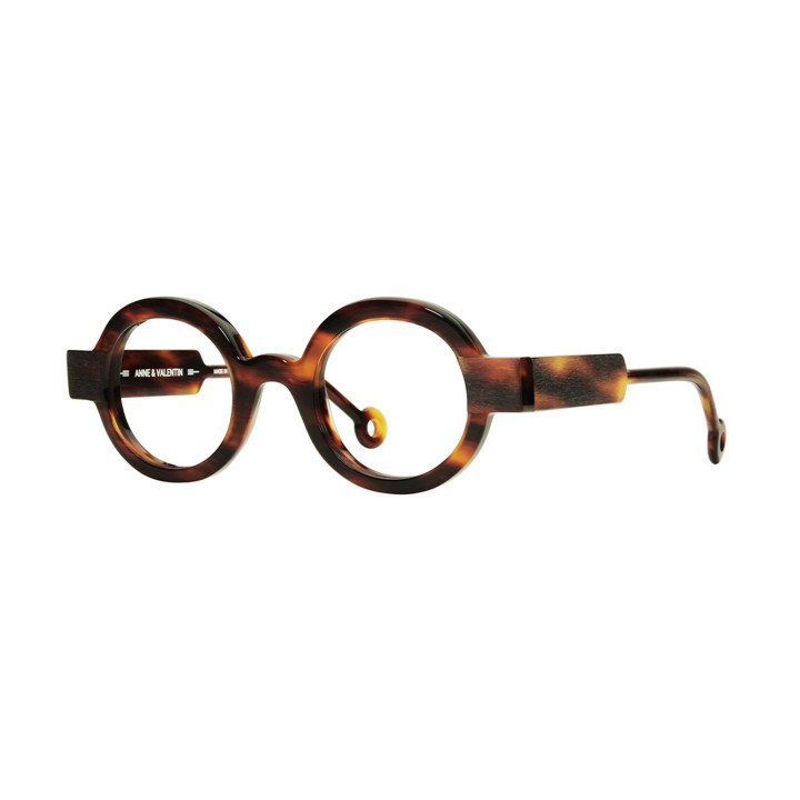 Anne et Valentin Woop 23C19 (3q view)