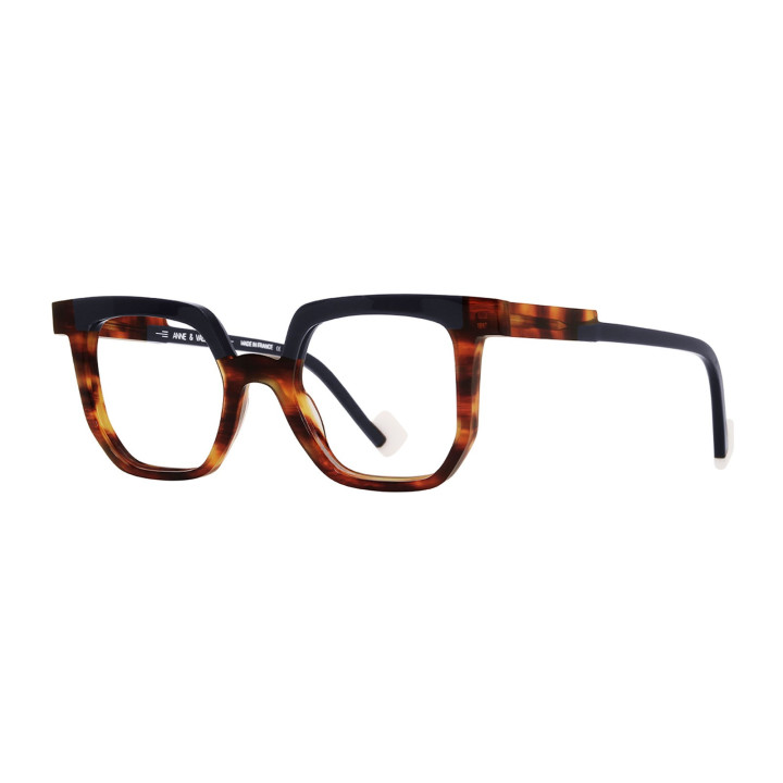 Anne et Valentin Logarithm 21a06 (3q view)