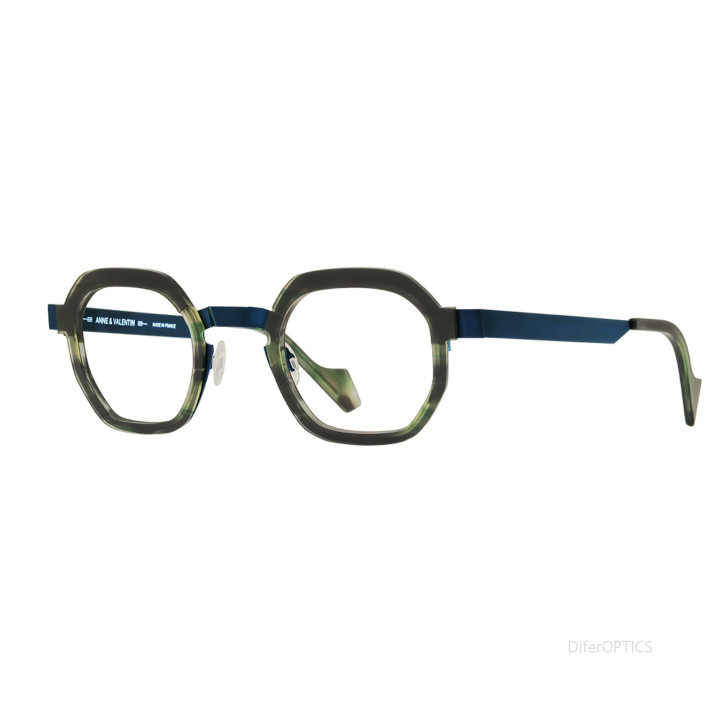 Anne et Valentin Ornette 24c53 (3q view)