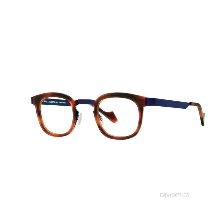 Anne et Valentin OWEN 24c50 (3q view)
