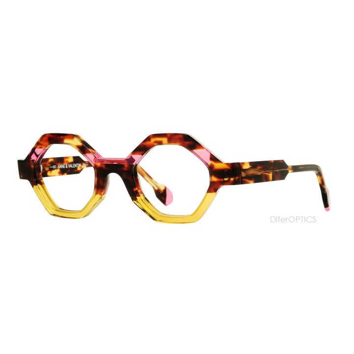 Anne et Valentin HAHA 23A07 (3q view)