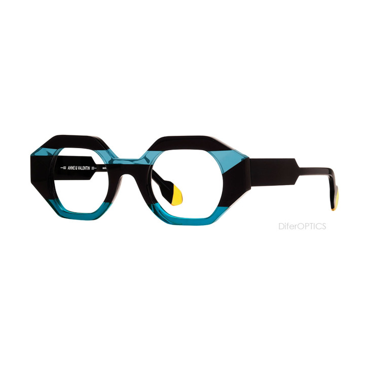 Anne et Valentin HUHU 24c38 (3q view)