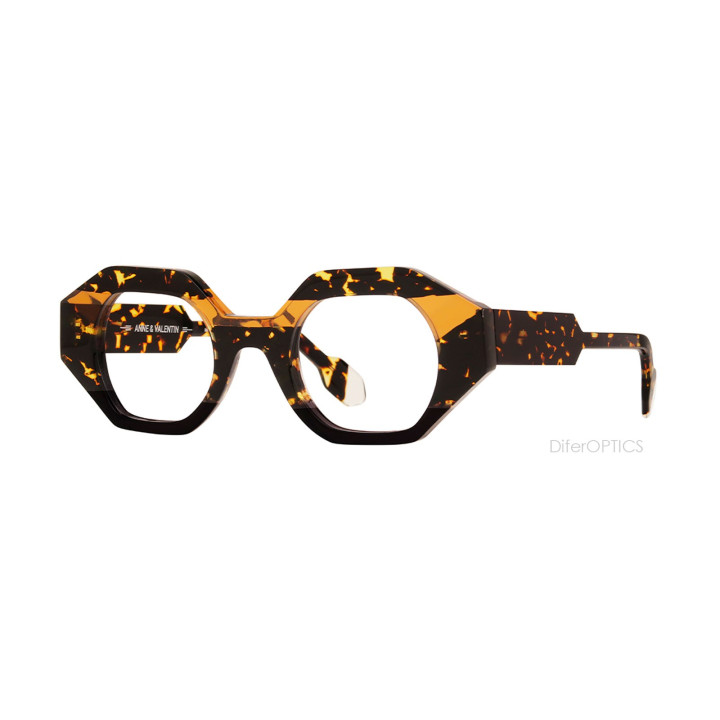 Anne et Valentin HUHU 24c40 (3q view)