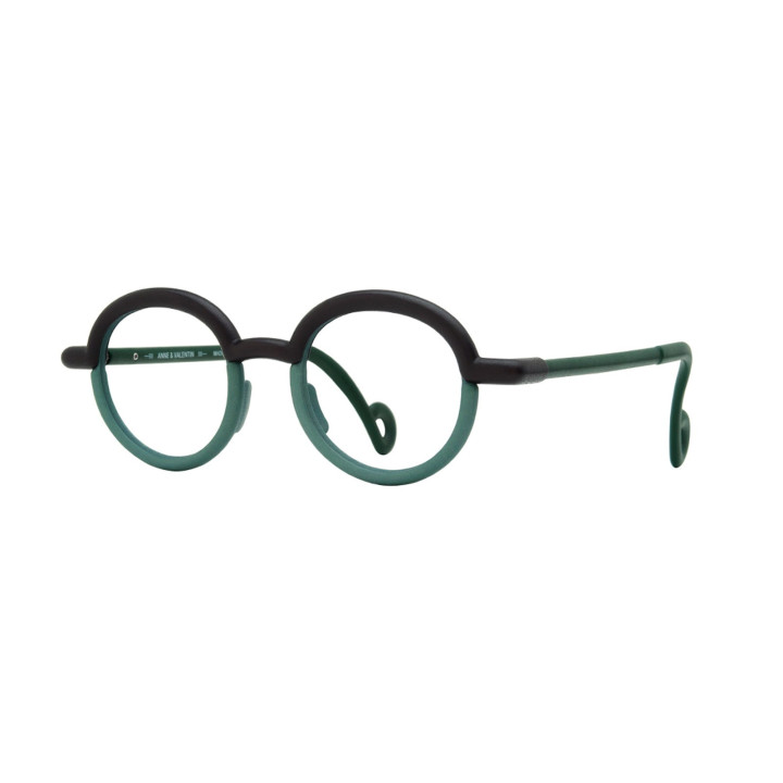 Anne et Valentin HE03 24C70 (3q view)