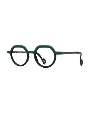 Anne et Valentin HE04 24C68 (3q view)