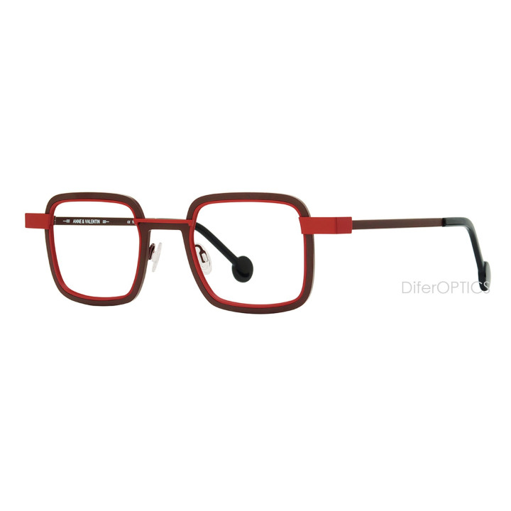 Anne et Valentin WELLDONE 25a22 (vista 3q)