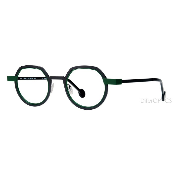 Anne et Valentin WELLWELL 24a22 (3q view)
