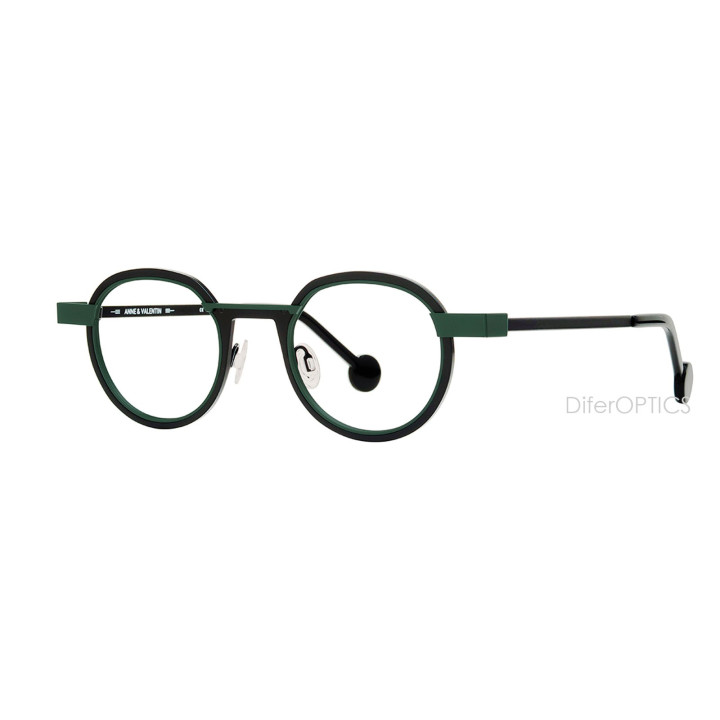 Anne et Valentin WELLSEEN 24a22 (3q view)