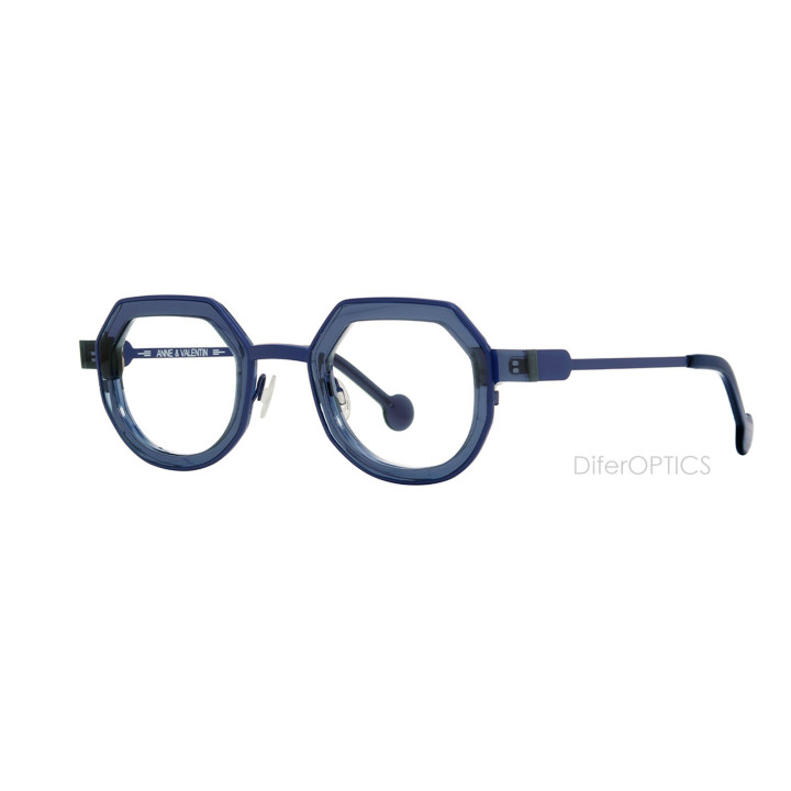 Anne et Valentin Balto 24c10 (3q view)