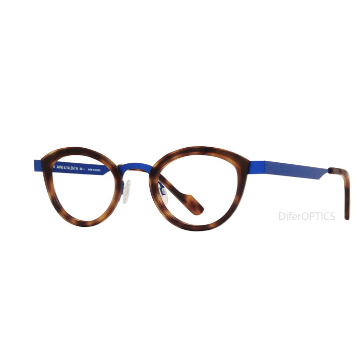 Anne et Valentin Fossette 8A11 ( 3q view)
