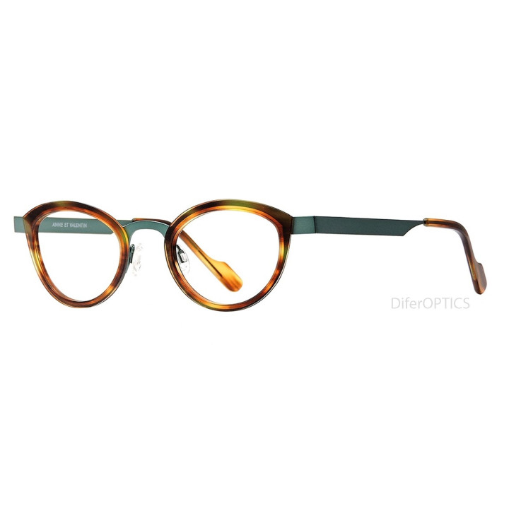 Anne et Valentin Fossette U136 ( 3q view)
