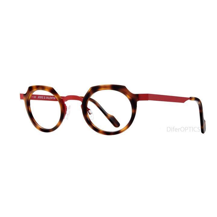 Anne et Valentin France u78 (3q view)