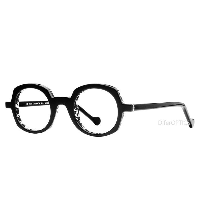 Anne et Valentin ADA 24a18 (3q view)