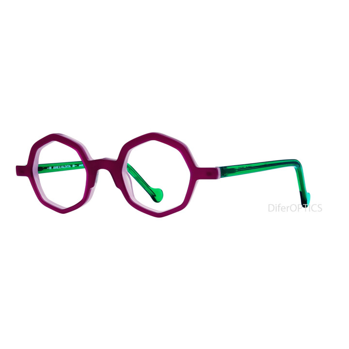 Anne et Valentin Adelys 22a12 (vista 3q)