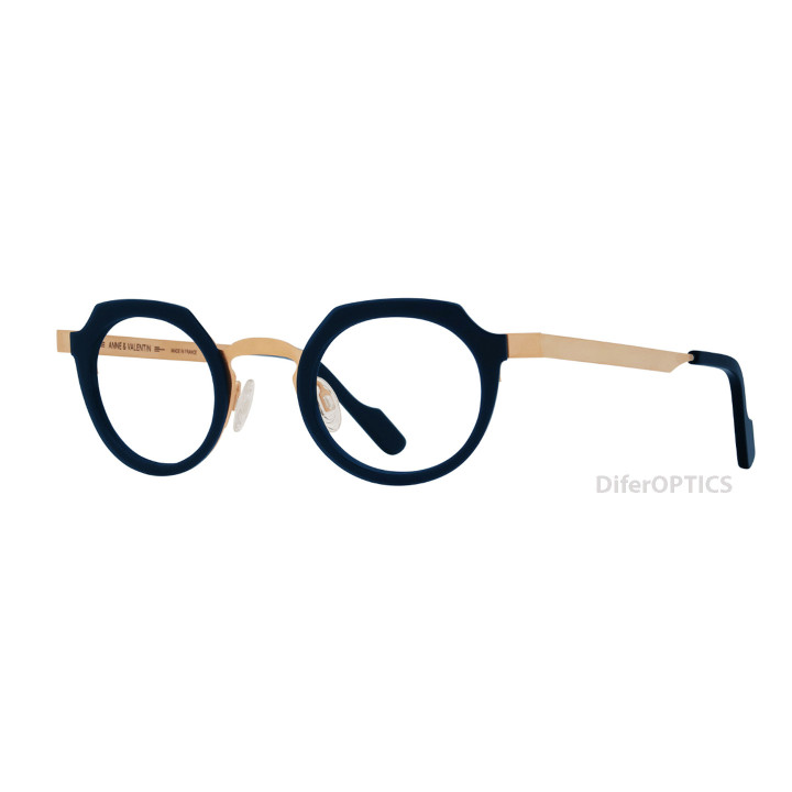 Anne et Valentin France 25B15 (vista 3q)