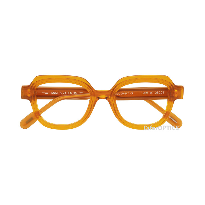 Anne et Valentin Bakoto 25c04