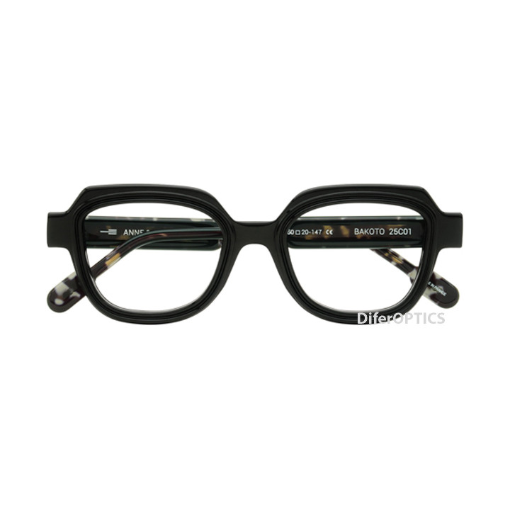 Anne et Valentin Bakoto 25c01