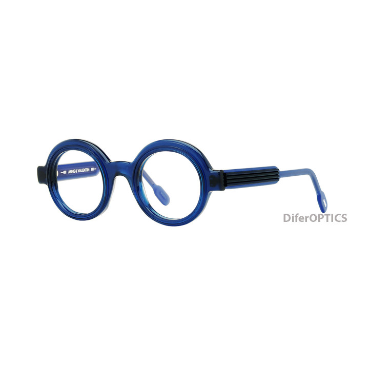 Anne et Valentin Bakeba 25c01 (vista 3q)