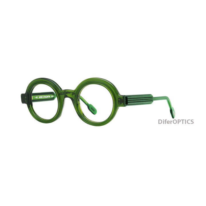 Anne et Valentin Bakeba 25c03 (vista 3q)