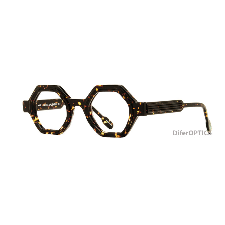 Anne et Valentin Bateke 25c06 (vista 3q)