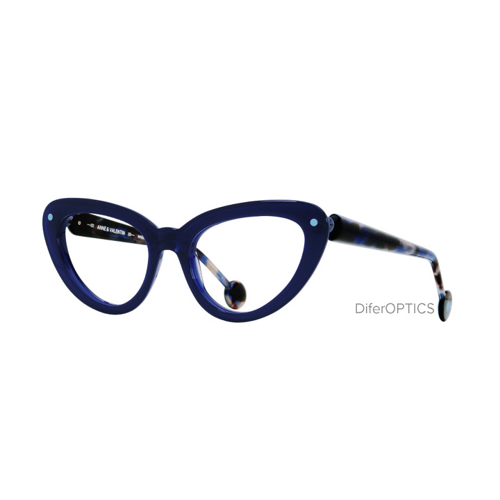 Anne et Valentin Blung 24A14 (3q view)