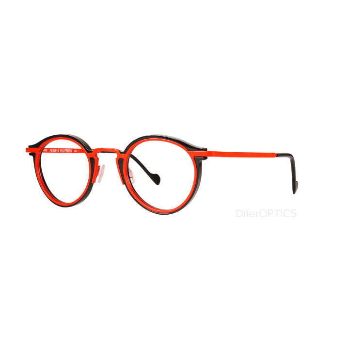Anne et Valentin M5 23A32 (3q view)