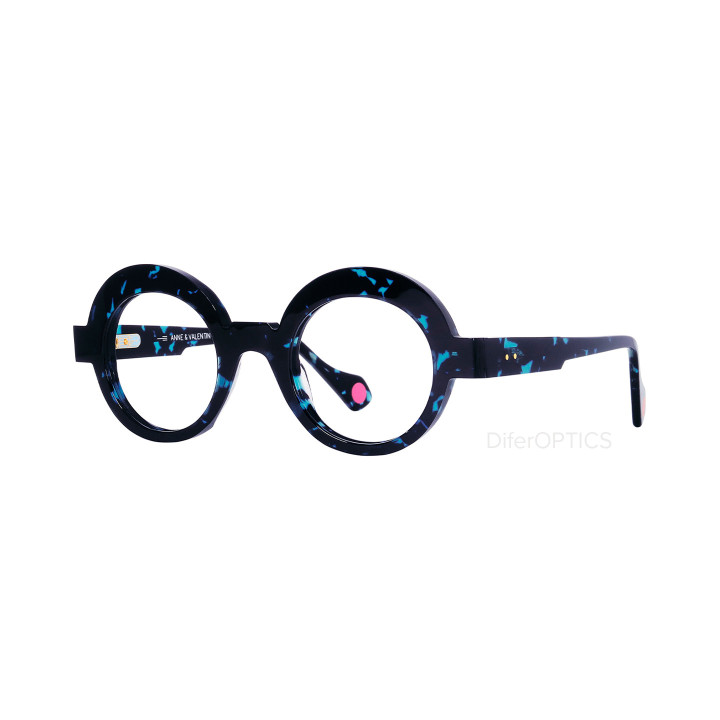 Anne et Valentin Broadway 23c33 (3q view)