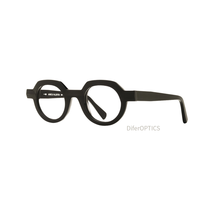Anne et Valentin Relief 25a06