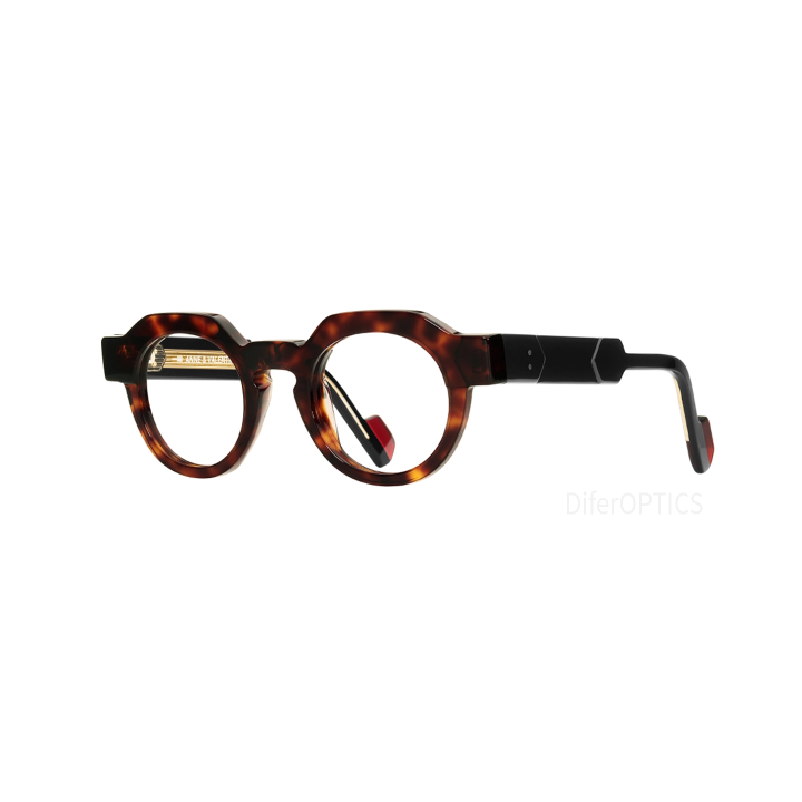Anne et Valentin  Watkins  22D05 (3q view)