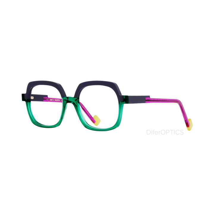 Anne et Valentin Lolife 23c32 (3q view)