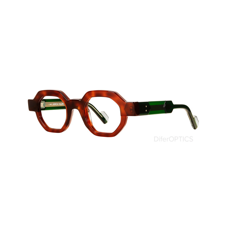 Anne et Valentin Williams 23a03 (3q view)