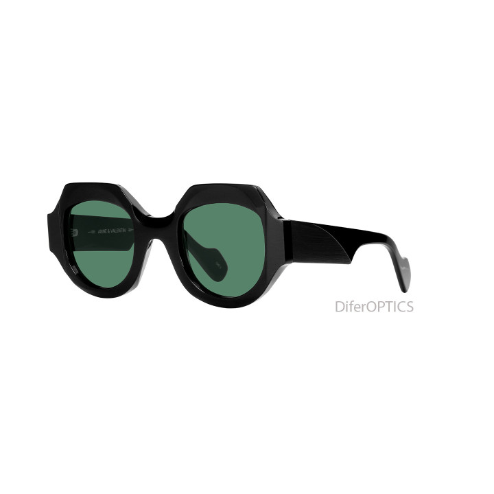 Anne et Valentin SPIRIT 23D01 (3q view)