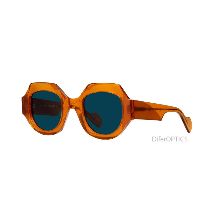 Anne et Valentin SPIRIT 23D04 (vista 3q)