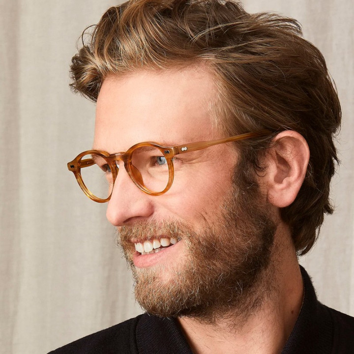 model 2 wearing moscot miltzen in black