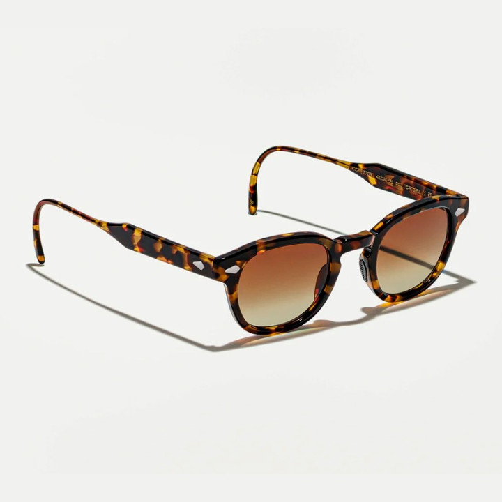 Las Lemtosh Sport en Tortoise con lentes de nylon Amber polarizadas vista 3q