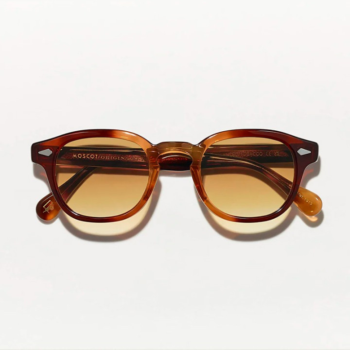 The Lemtosh Monochrome in Tobacco with Chestnut Fade tinted lenses