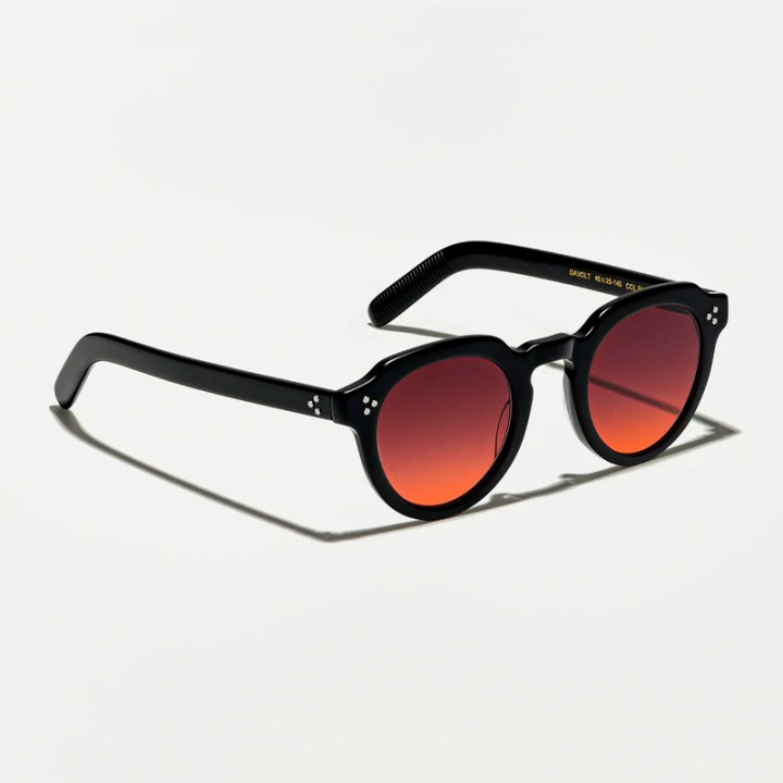 Las Gavolt Sun en Black con Cabernet Custom Made Tints vista 3q
