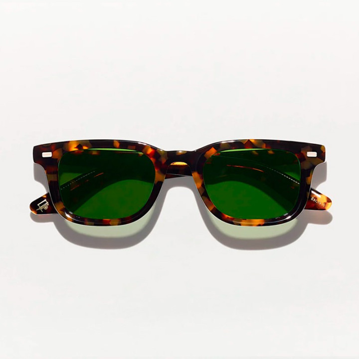 Las Klutz Sun en Tortoise con Green Lenses