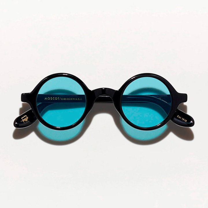 Las Zolman sun en black con lentes minerales azules