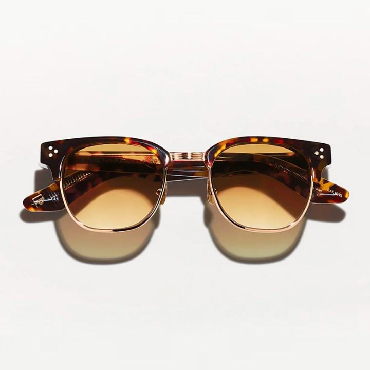 Las Tinif Sun en tortoise Gold con lentes Chestnut Fade custom made tints