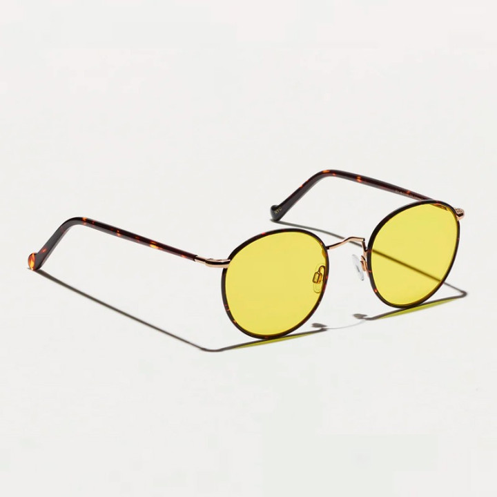 The Zev Tortoise with Mellow Yellow Custom Made Tints lenses 3q view