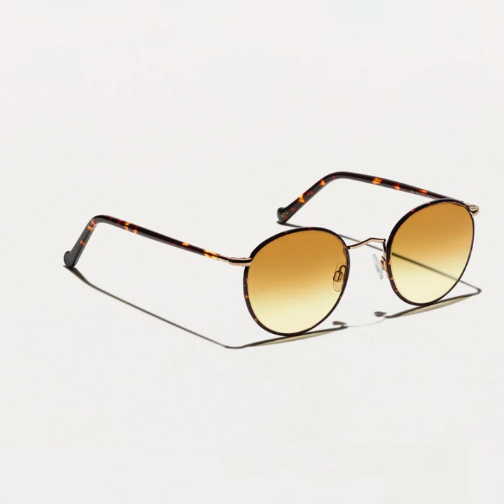 The Zev Tortoise with Chestnut Fade Custom Made Tints lenses 3q view