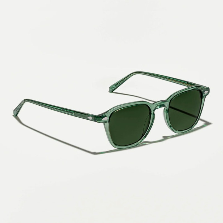 Las Vantz Sun en Pine con lentes minerales G15 vista 3q