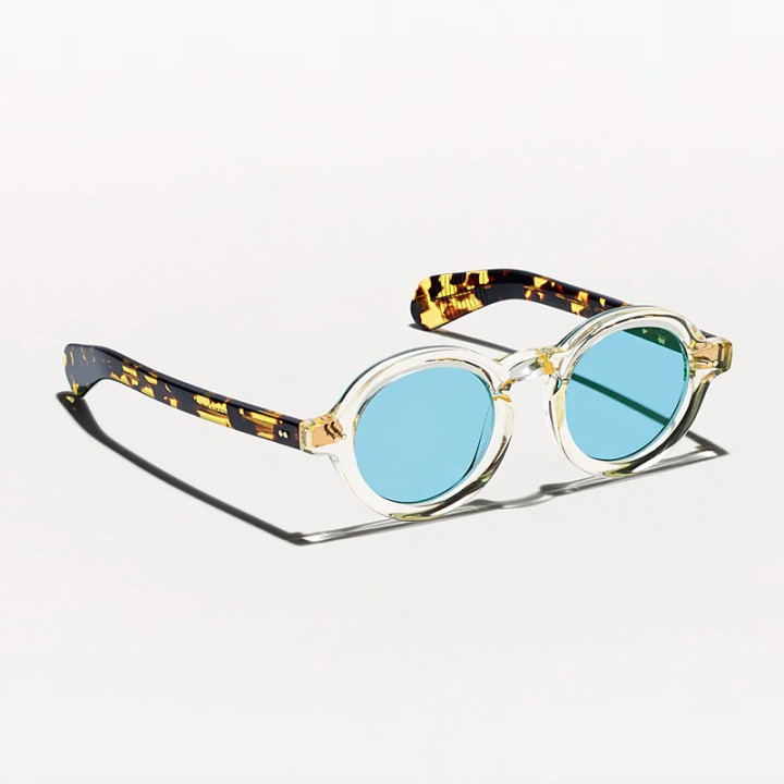 Las Moygel Sun en Citron Tortoise con lentes Celebrity Blue Custom made tints vista 3q