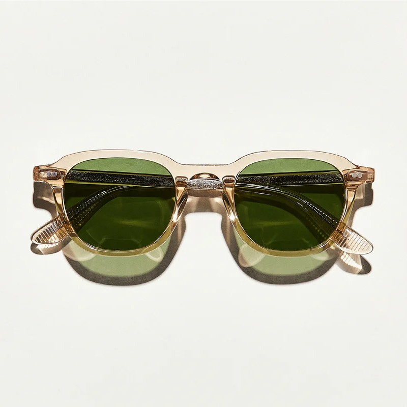The Billik Sun in Cinnamon with calibar green glass lenses