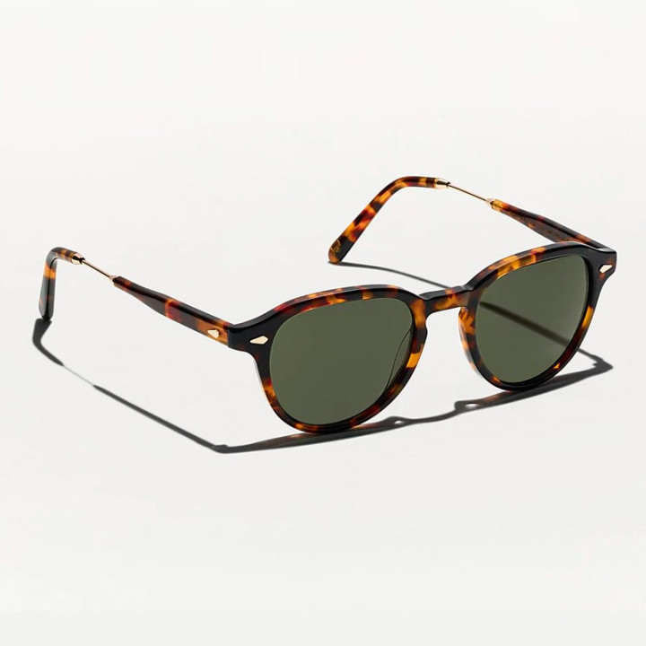 Las Kash Sun en Tortoise/Gold con lentes minerales G15 vista 3q